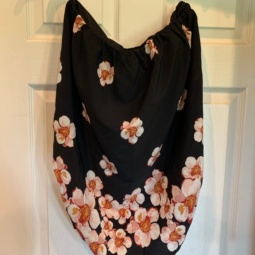 LoveCulture Strapless Black/Floral Top 🌸